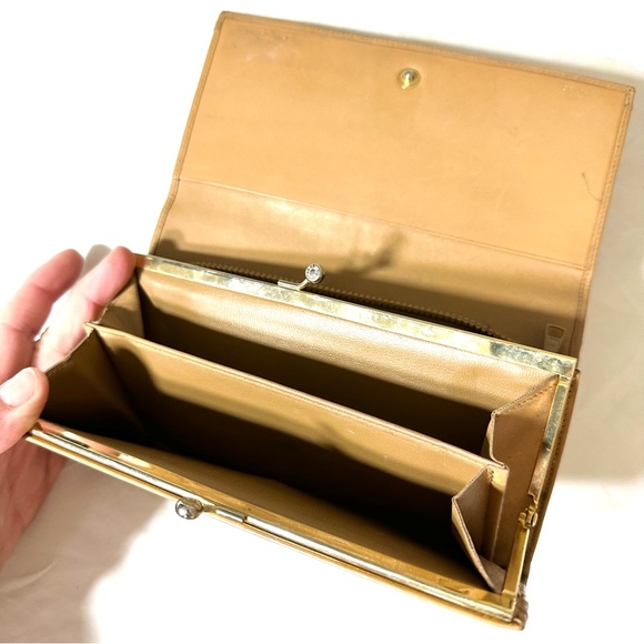 Vintage Celine Logo Wallet - Picture 8 of 13